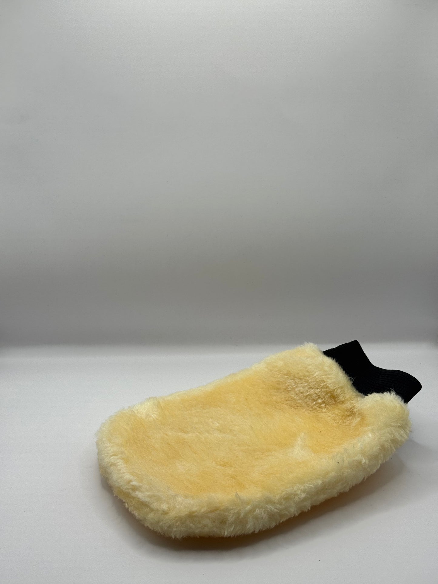 Plush Fine Fibre Wash Mitt – Ultra Soft Scratch-Free Car Cleaning Glove