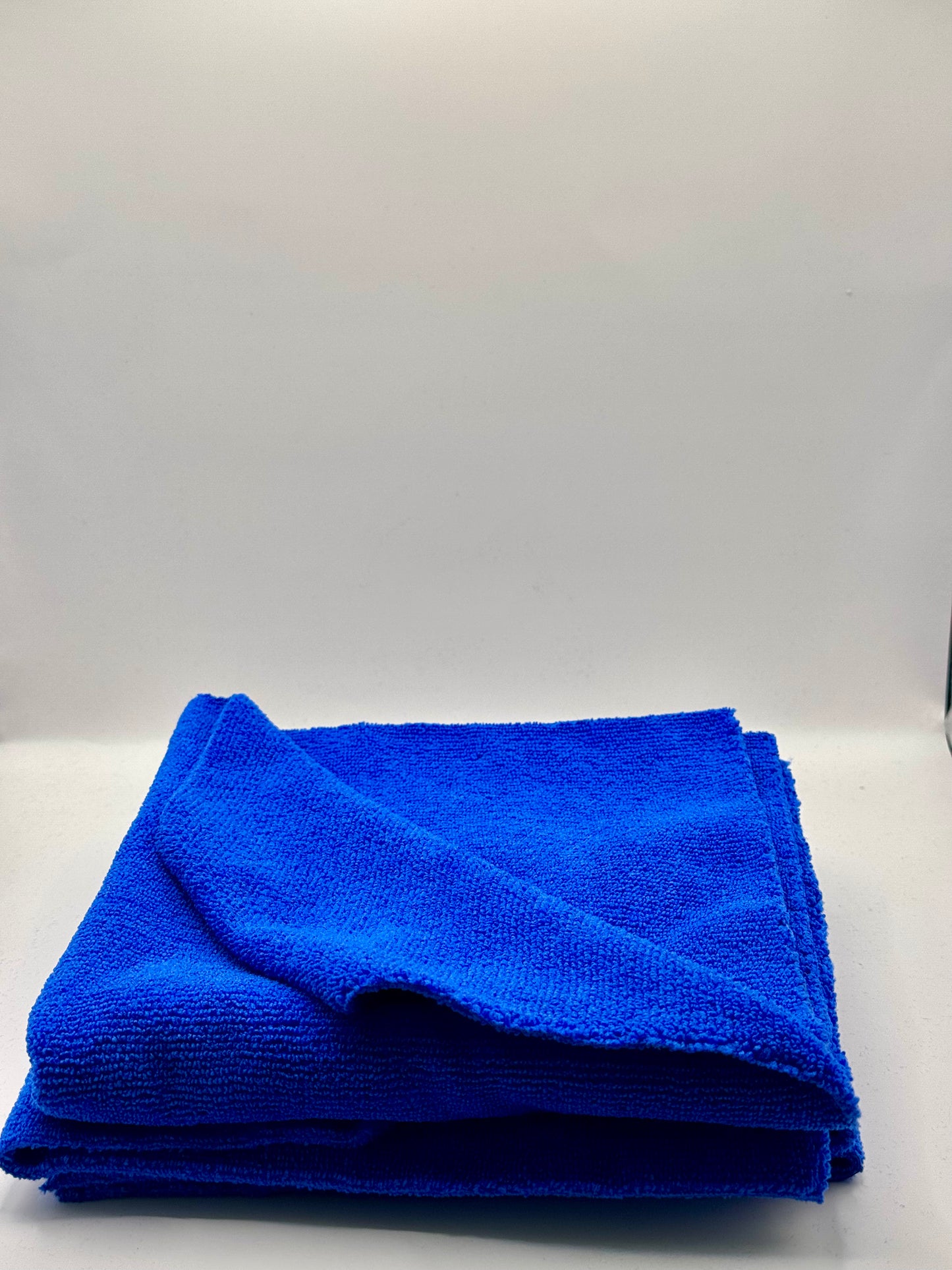 Pack of 4 Blue Ultra Fine Microfibre Cloths 40x40cm Edgeless – Auto Salon Car Care